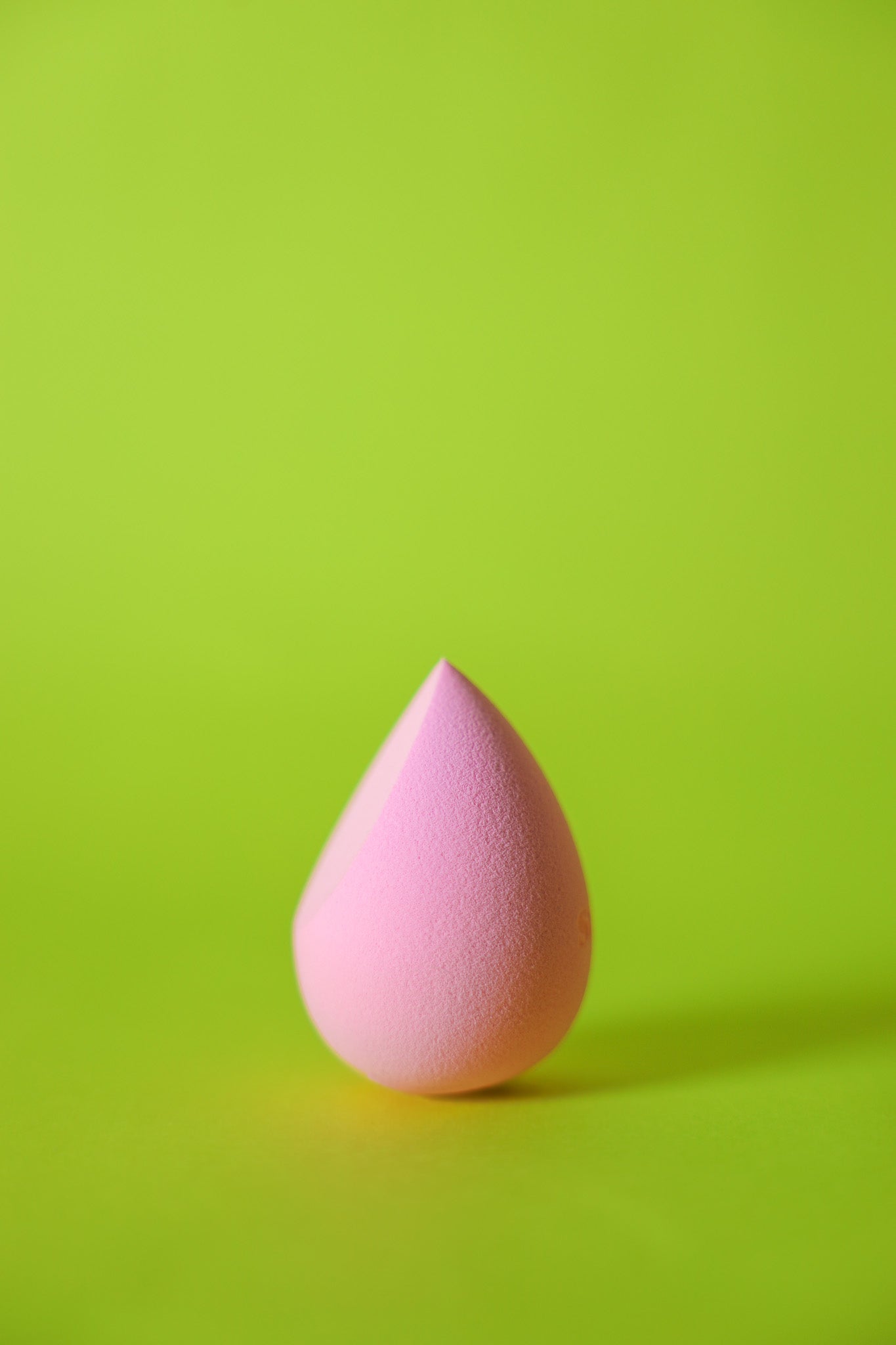 CANDY FLOSS PINK MAKE UP SPONGE BEAUTY BLENDER - snacc cosmetics®