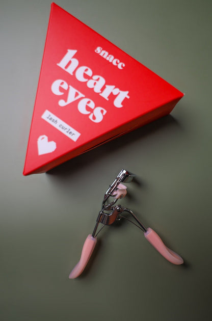 snacc heart eyes eyelash curler with attached lash comb - for lifted and curled lashes